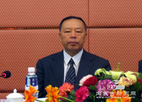 内蒙古人大常委会决定免去刘卓志自治区副主席职务